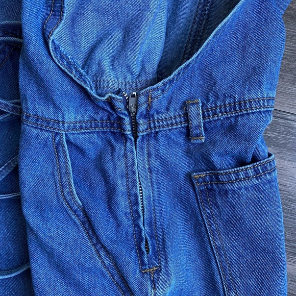 Forever 21 Women’s Demin Blue Short Overalls Size L - Picture 2 of 9